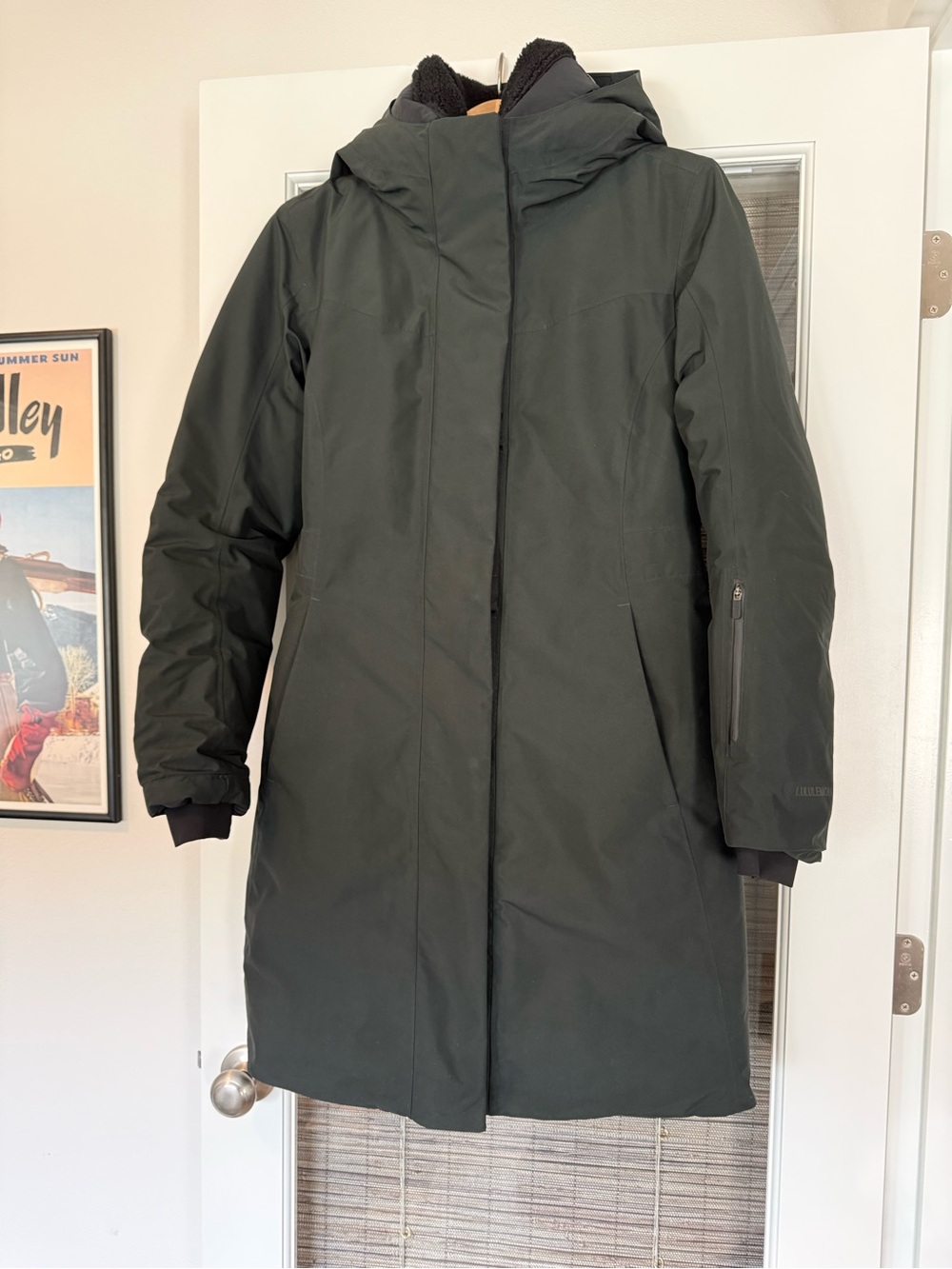 Lululemon Snow Warrior Long Parka Women’s size 4